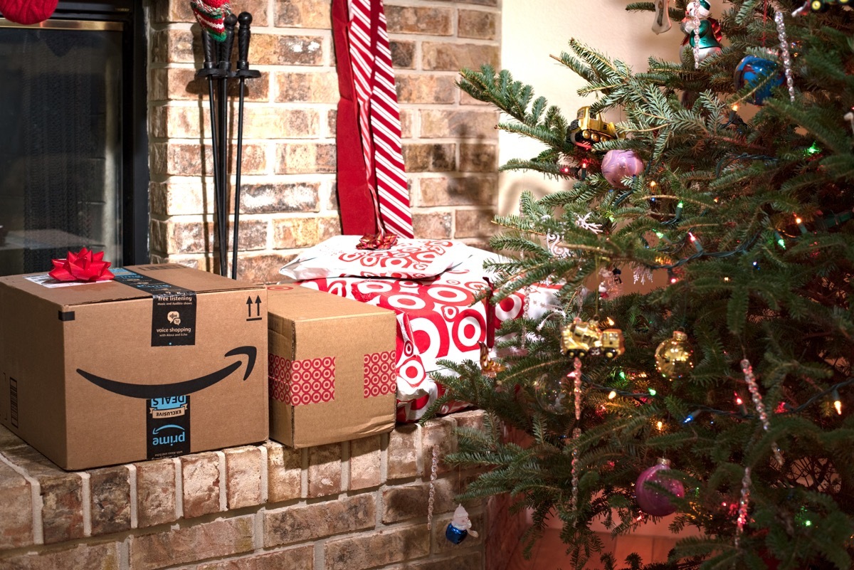 amazon holiday packages under tree