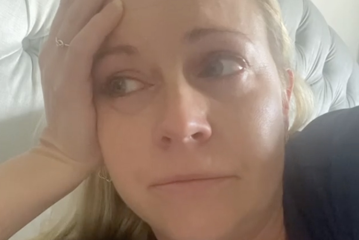 Melissa Joan Hart discusses breakthrough COVID case on Instagram