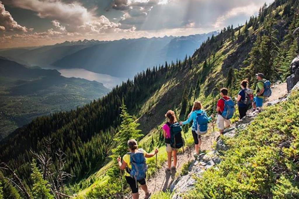 mountain climbing in canada