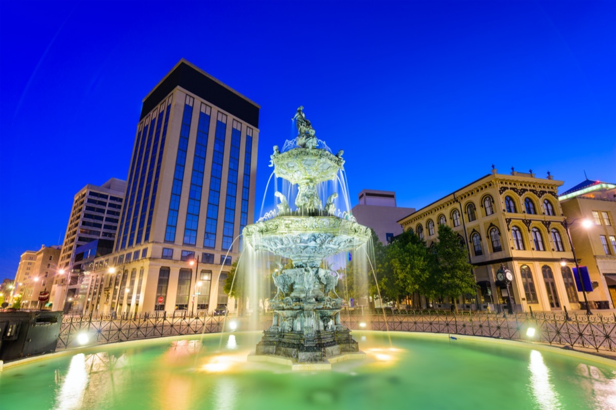 Montgomery, Alabama, USA fountain and downtown cityscape.