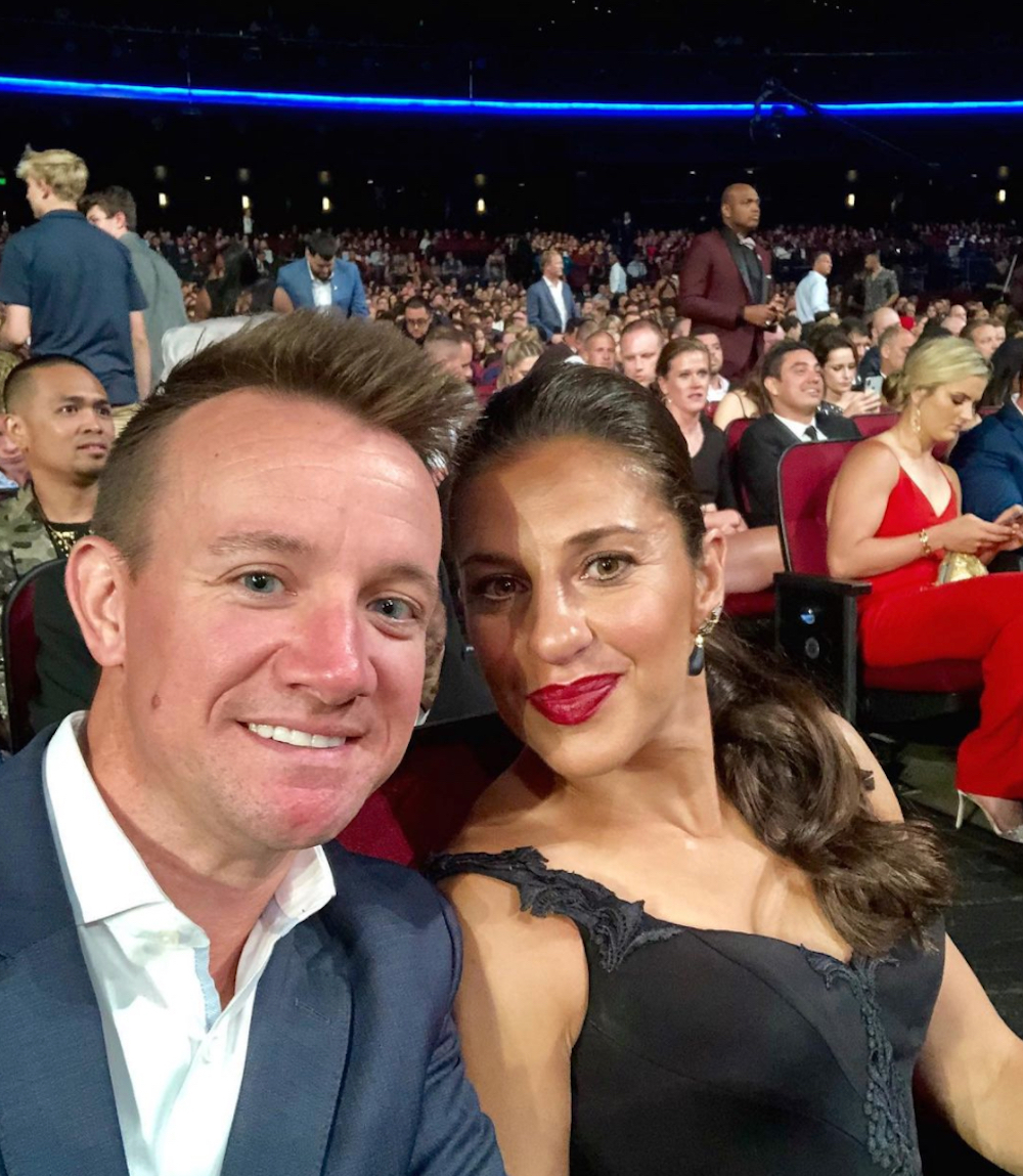 Brian Hollins and Carli Lloyd take a selfie at the 2019 ESPYs