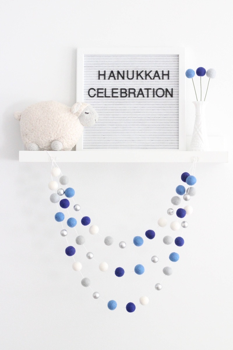 blue and white felt garland, hanukkah decorations