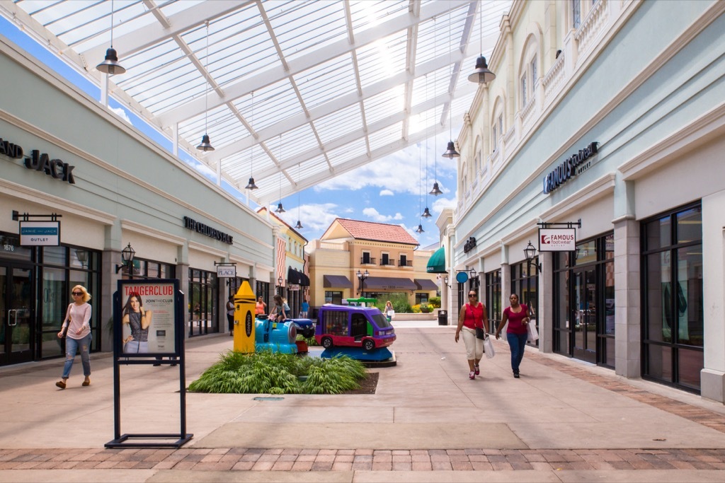 deer park new york outlet mall