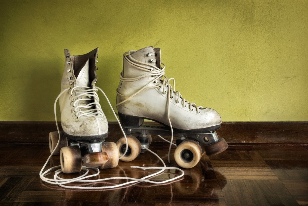 roller skates, date night ideas