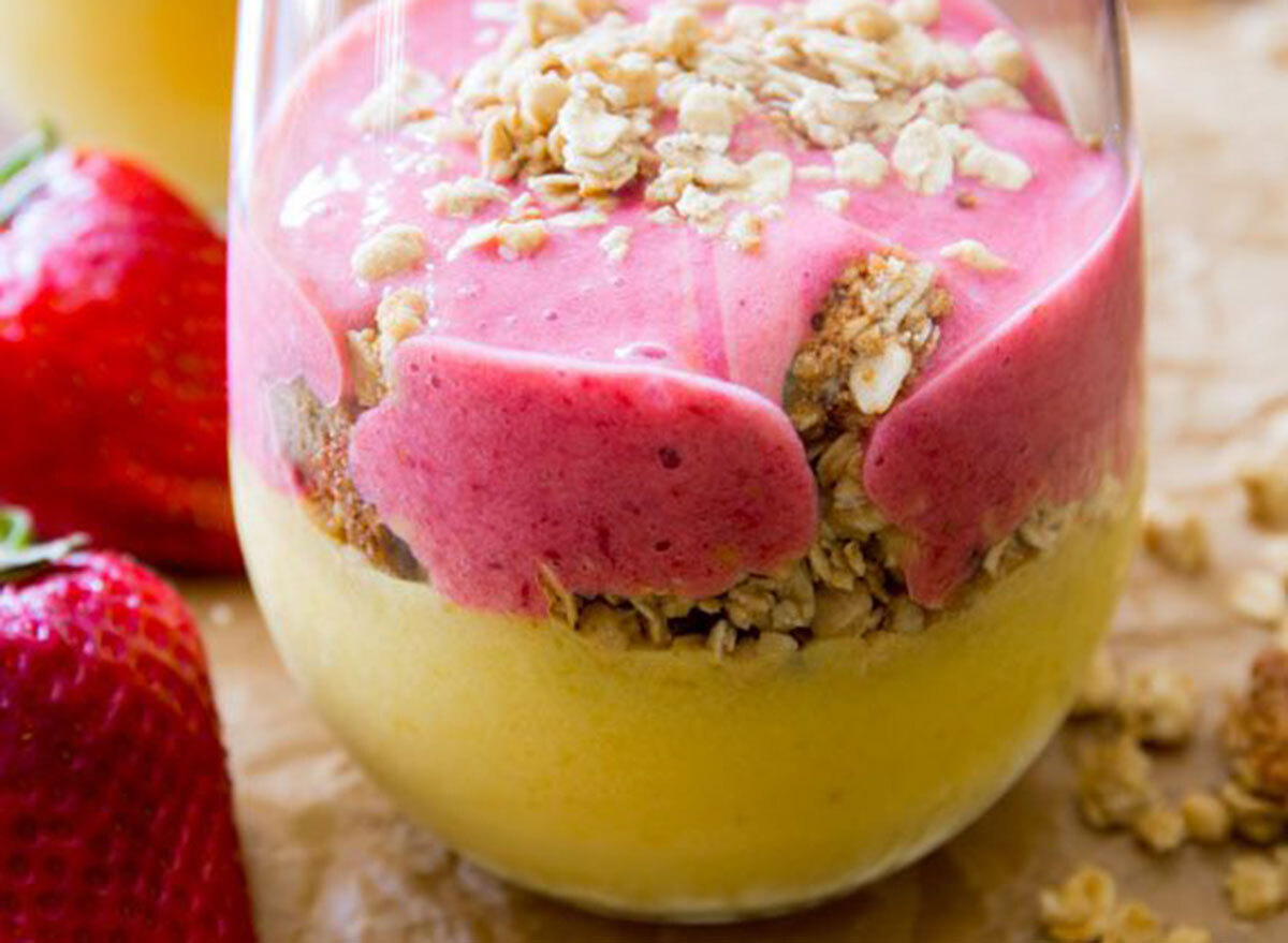 strawberry mango breakfast smoothie