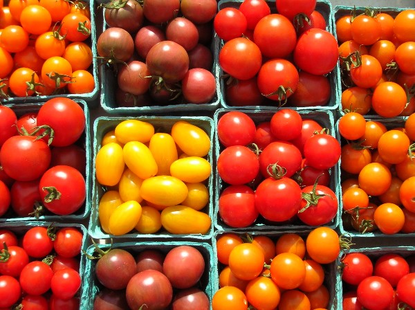 Tomatoes  | 12 Foods You’re Storing Incorrectly | Her Beauty