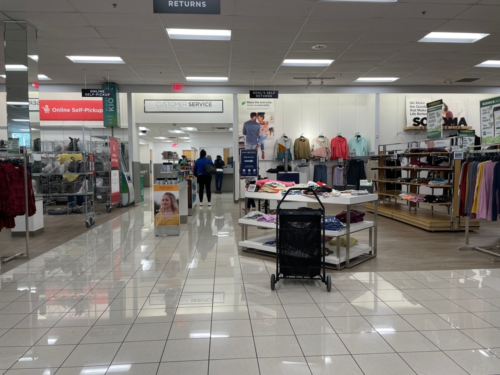 kohl's shopping mall store