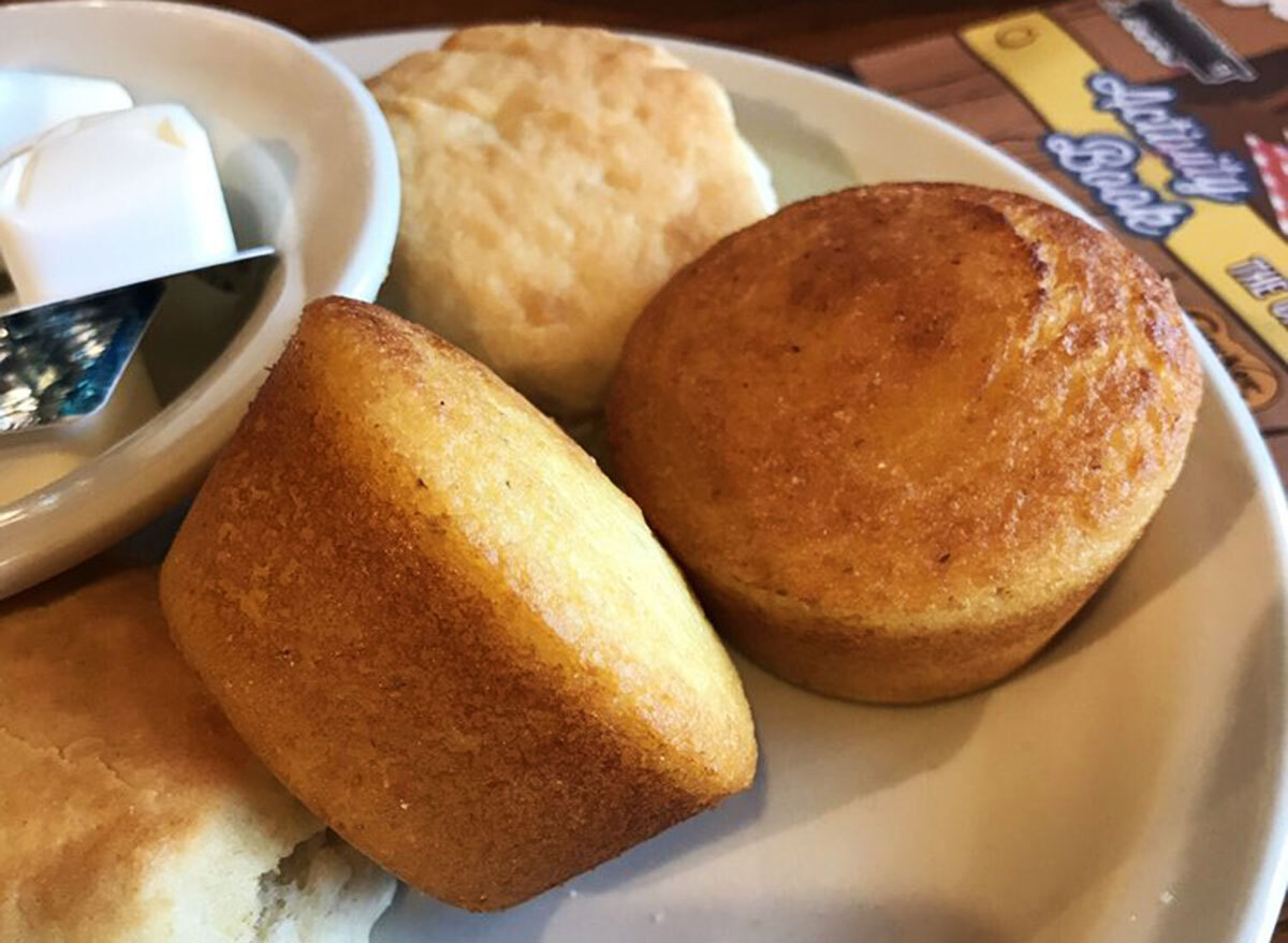 cracker barrel corn muffins