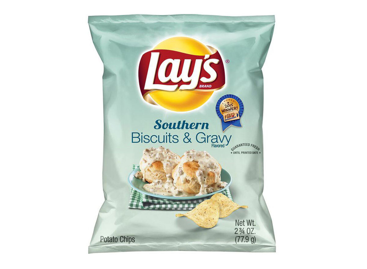 bag of lays southern biscuits and gravy chips