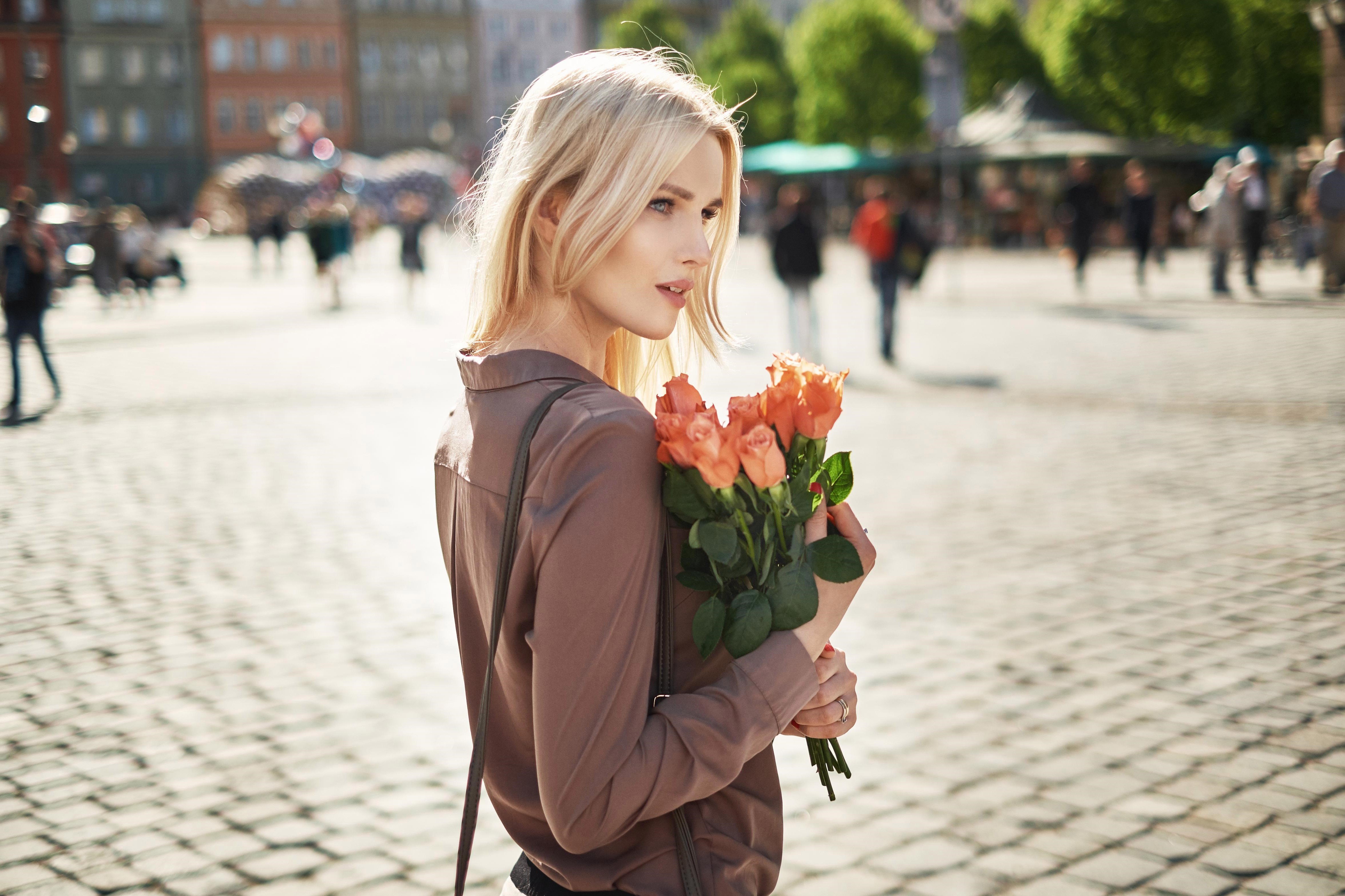 Buy yourself flowers | 12 Ways To Heal From A Breakup Faster | Her Beauty