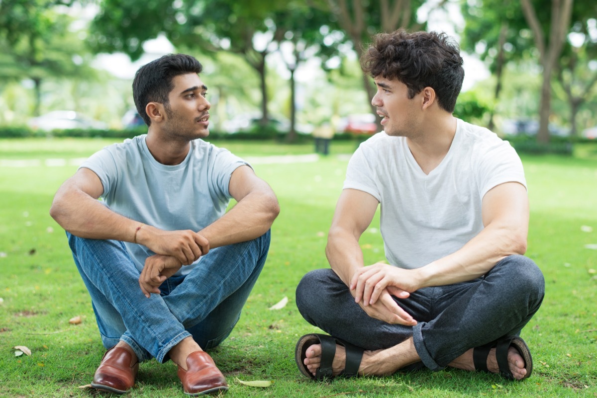 friends talking in a park, prepare children for divorce