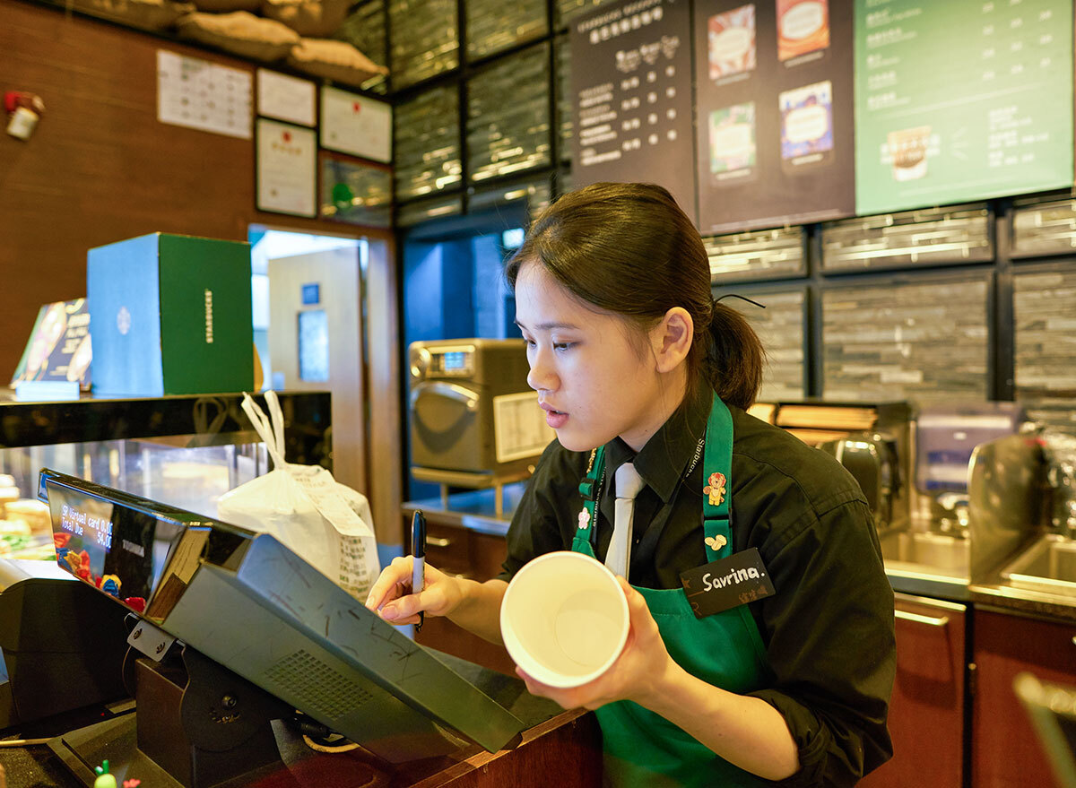 employee starbucks