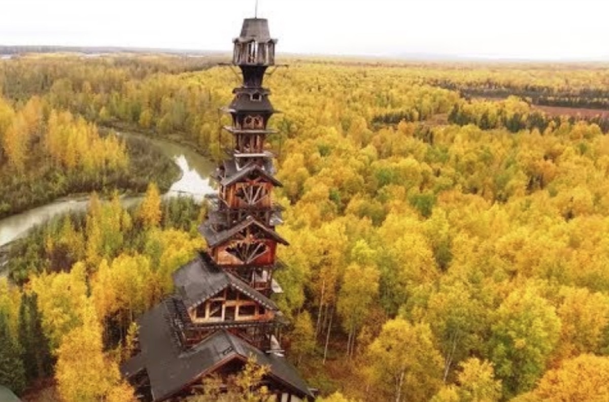 Dr Seuss House Alaska craziest homes