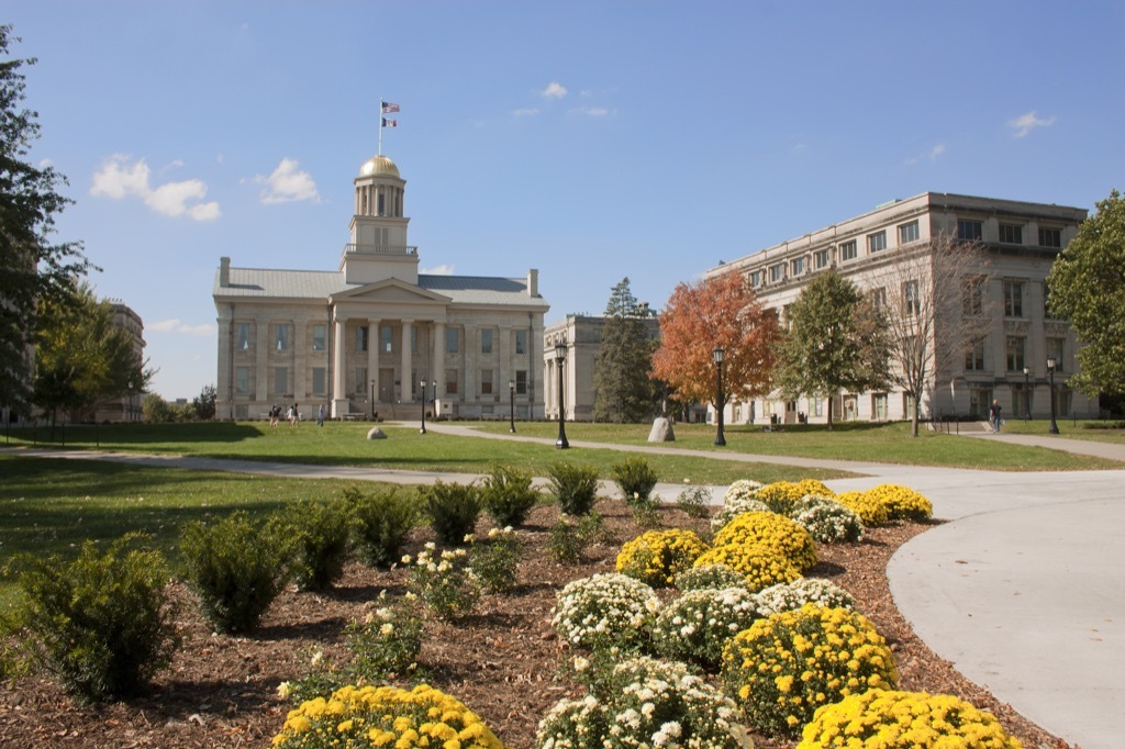 iowa city old capitol building in iowa before being moved to des moines