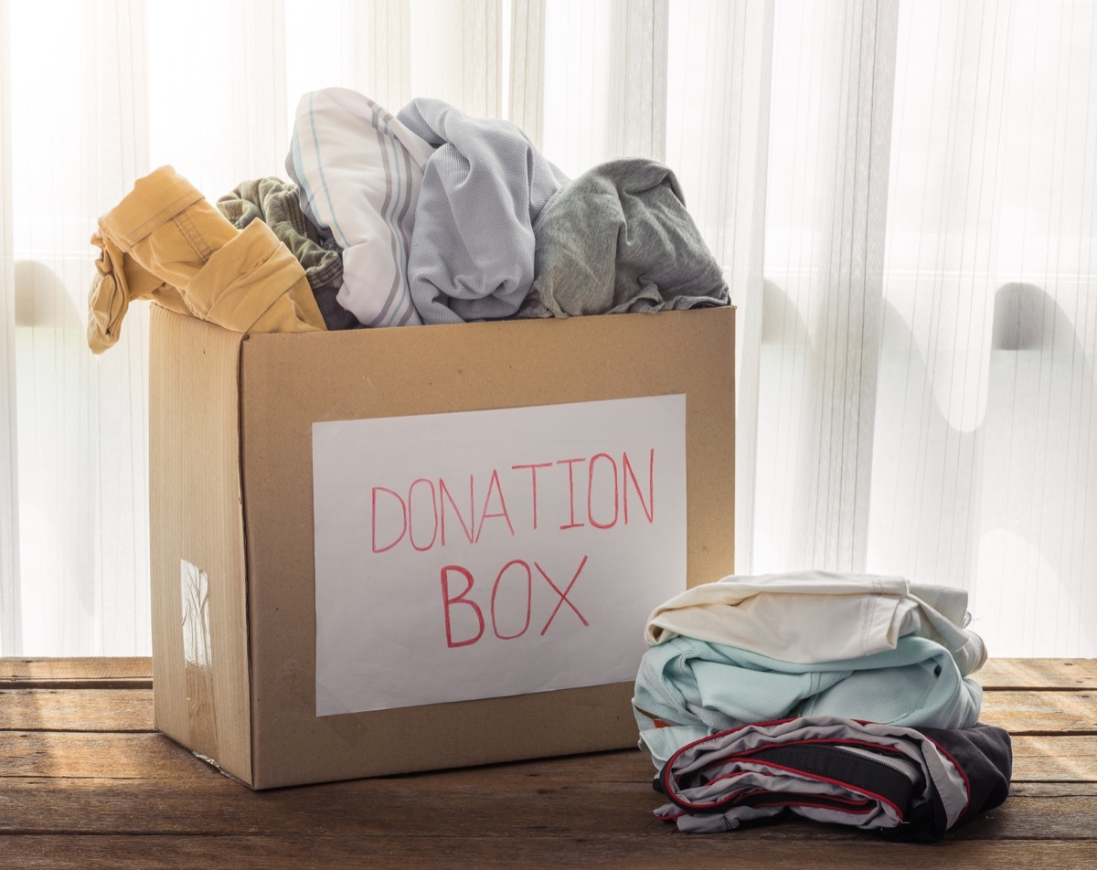 Box of Old Clothes for Donation {Free Acts of Kindness}