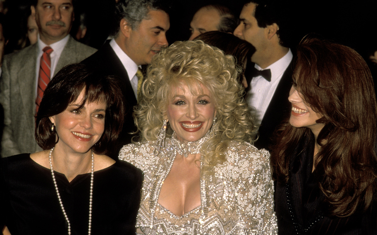 Sally Field, Dolly Parton, and Julia Roberts at the premiere of 