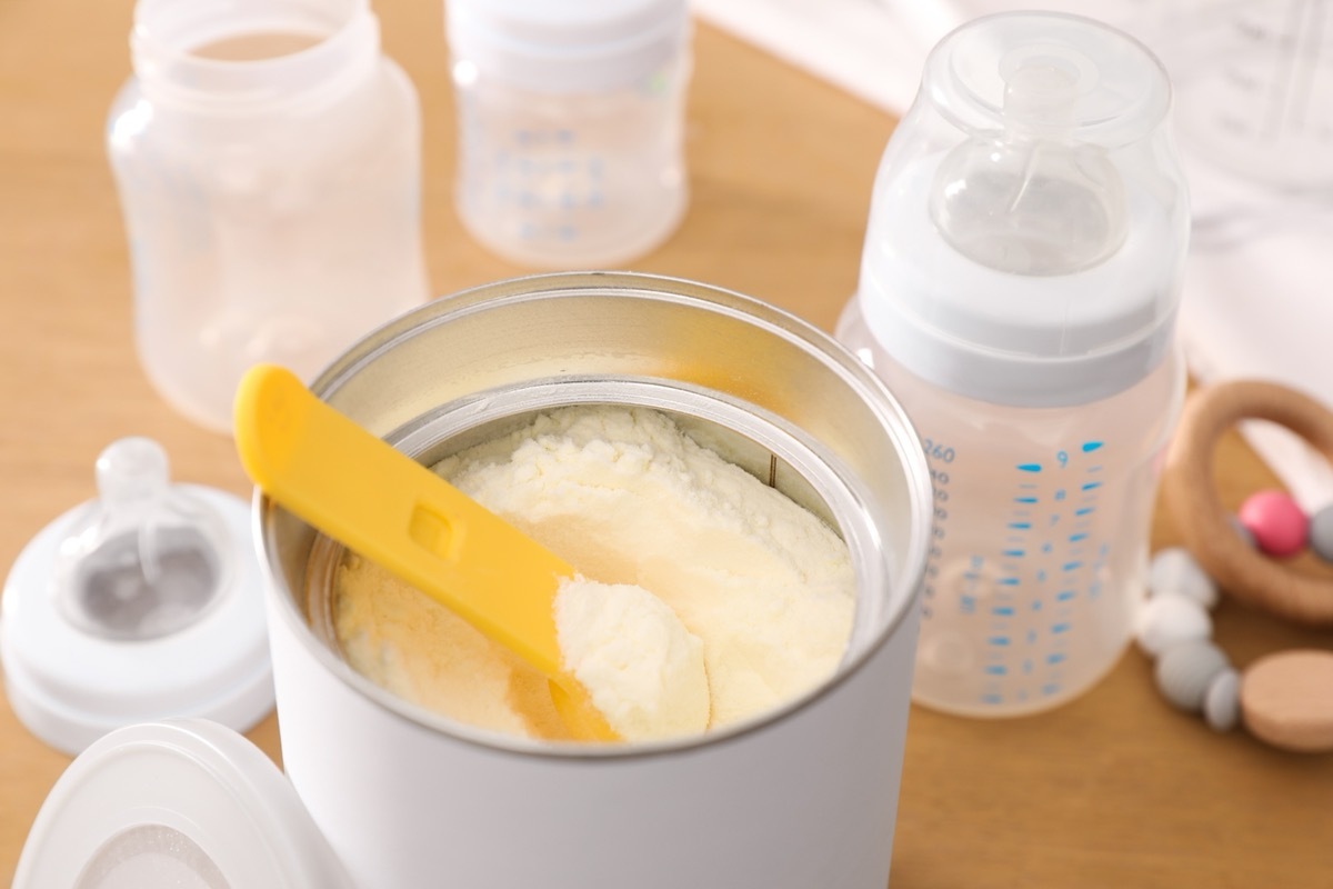 baby formula in container