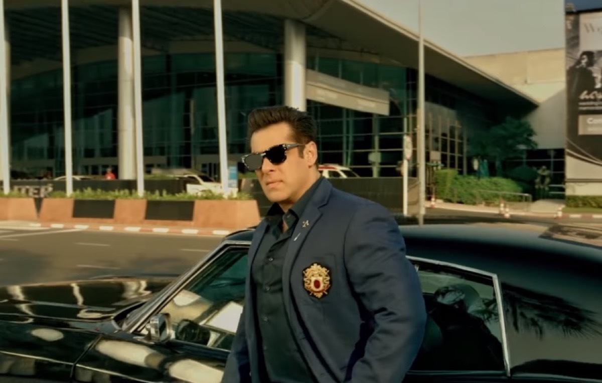 still from race 3