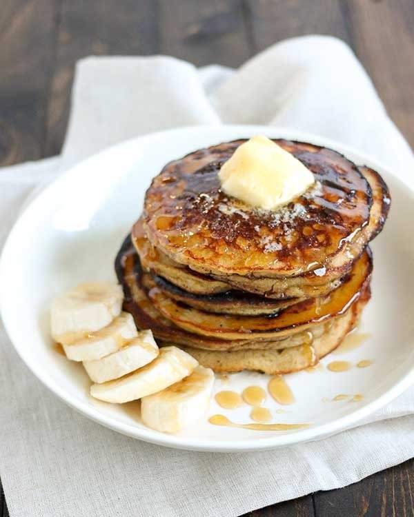 25. Honey Banana Protein Pancakes