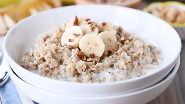 Steel-Cut Oats | 8 Warm Breakfast Ideas for Winter | Her Beauty