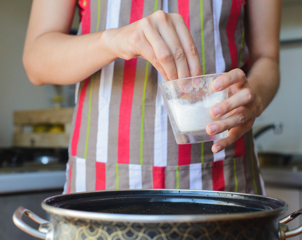 Adding Salt to Boiling Water Things You Believed That Aren't True