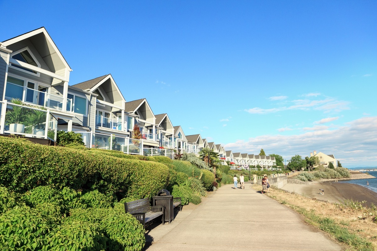 the Columbia River Renaissance Trail and house in Vancouver, Washington