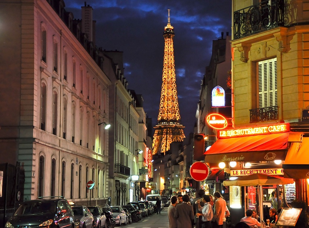 Paris France Tourists