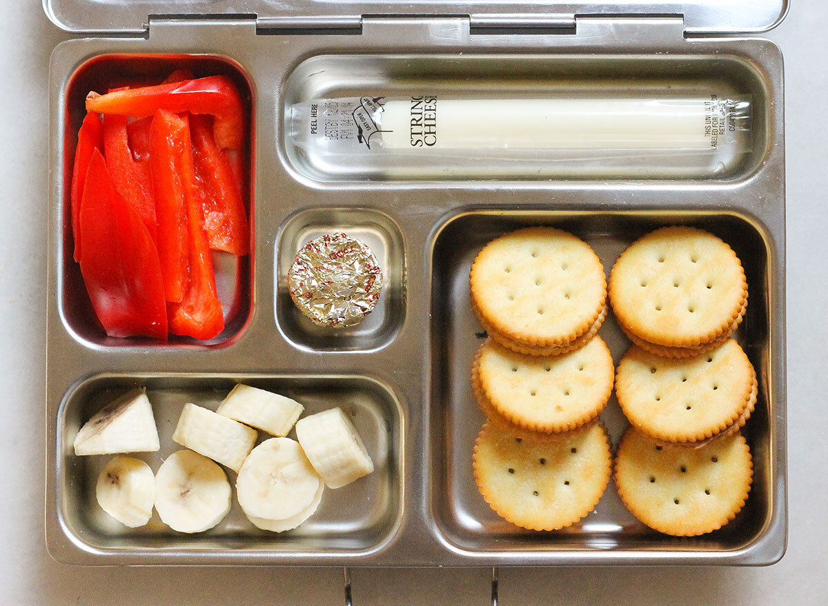 peanut butter cracker bento box