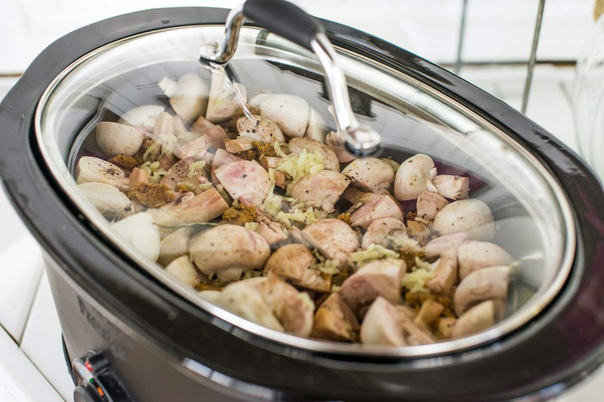 slow cooker with vegetables