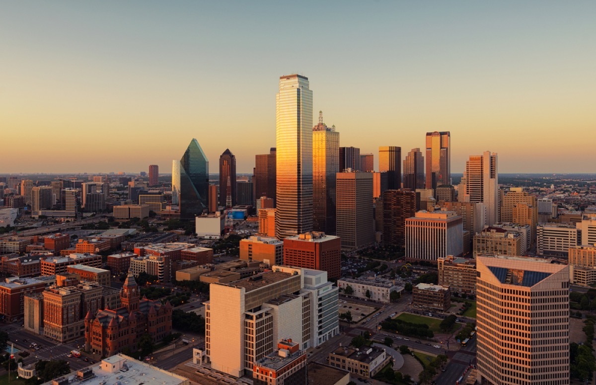 dallas texas skyline