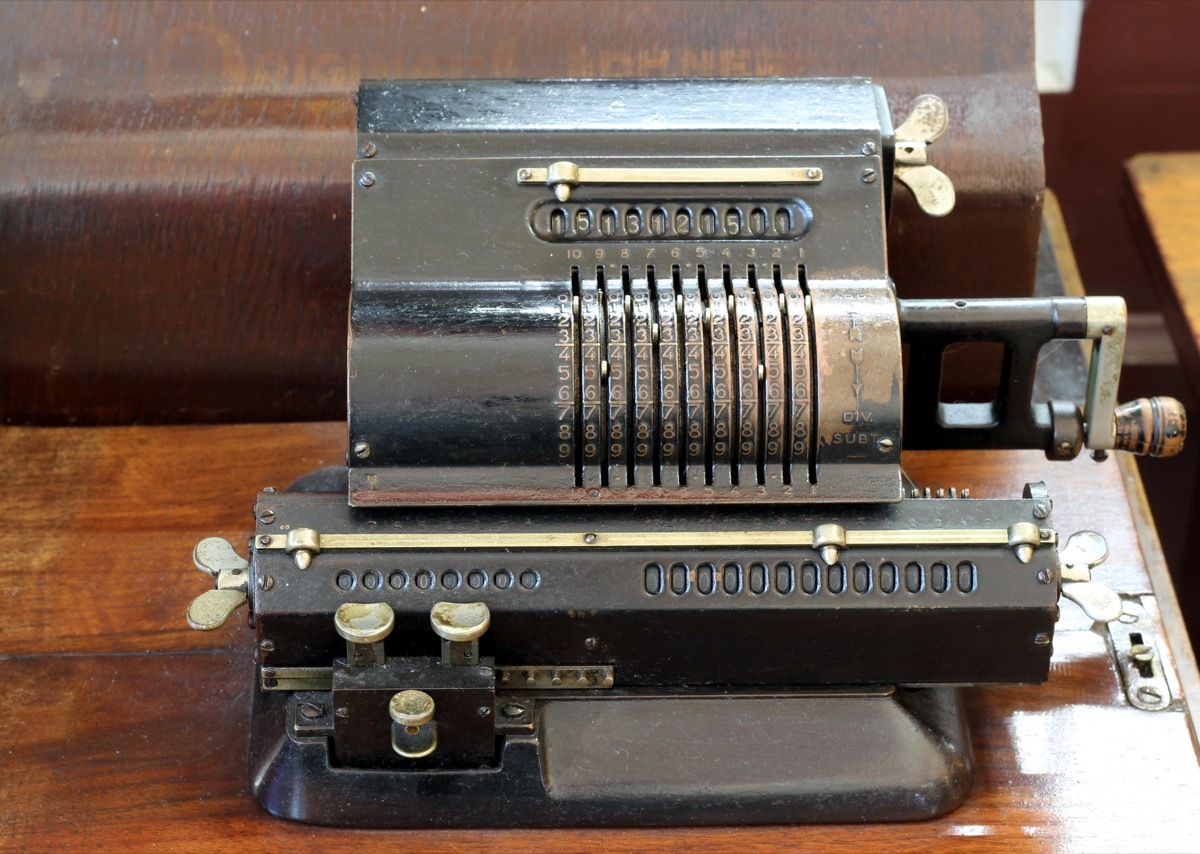 old fashioned calculator