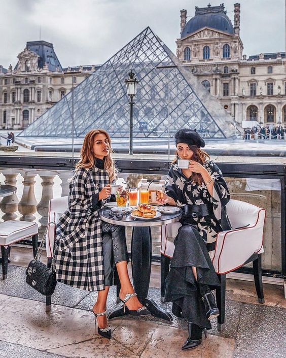 The Louvre | 8 Best Places to Visit in Paris | Her Beauty