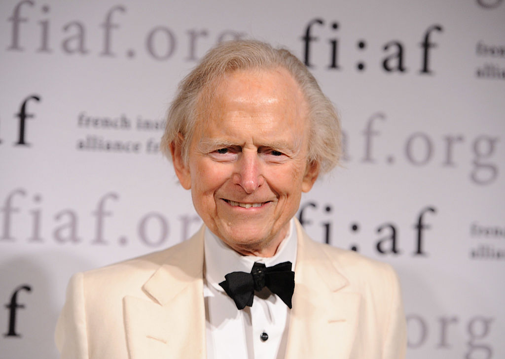 tom wolfe wears the same thing every day