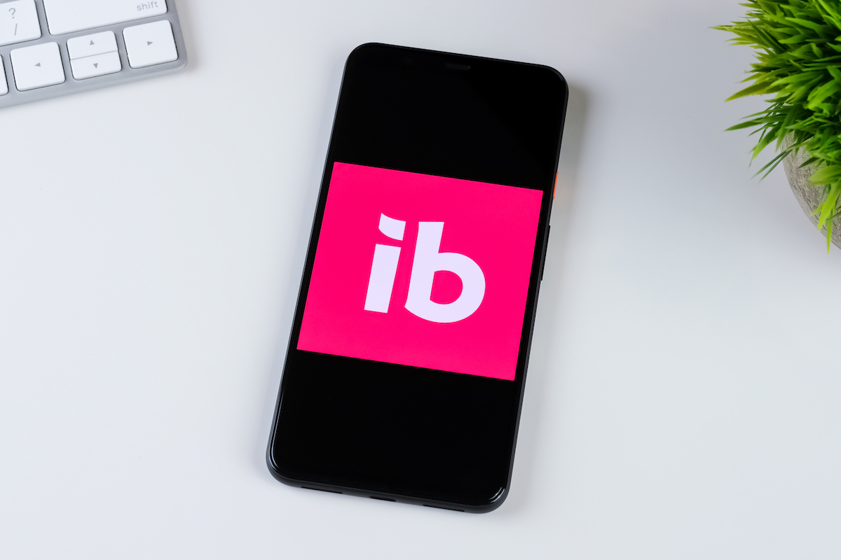 Ibotta app logo on smartphone