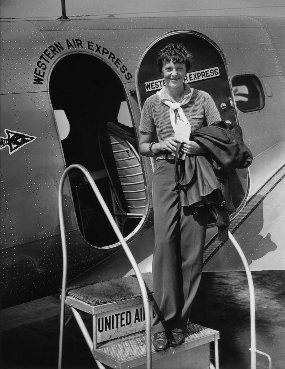 amelia earhart in california conspiracy theories about amelia earhart