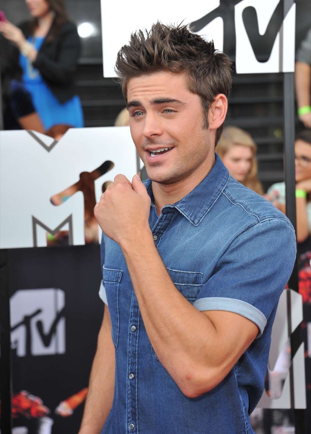 zac efron celebrity workout tips